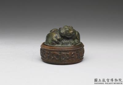 图片[2]-Weight in the shape of an auspicious animal, Han dynasty (206 BCE–220 CE)-China Archive